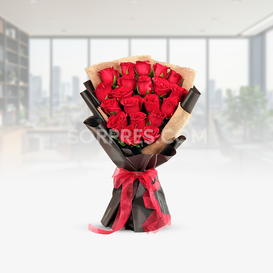 Ramo de rosas en yute – flores en Cusco
